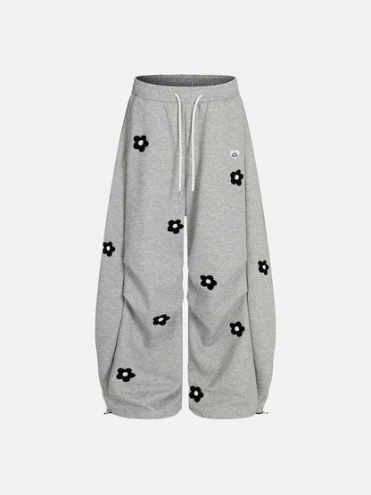SELORA®™ Floral Embroidery Barrel Sweatpants